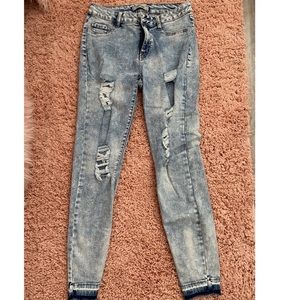 Charlotte Russe Refuge jeans size 6